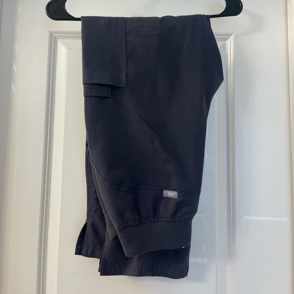 Figs Kade Cargo Pants